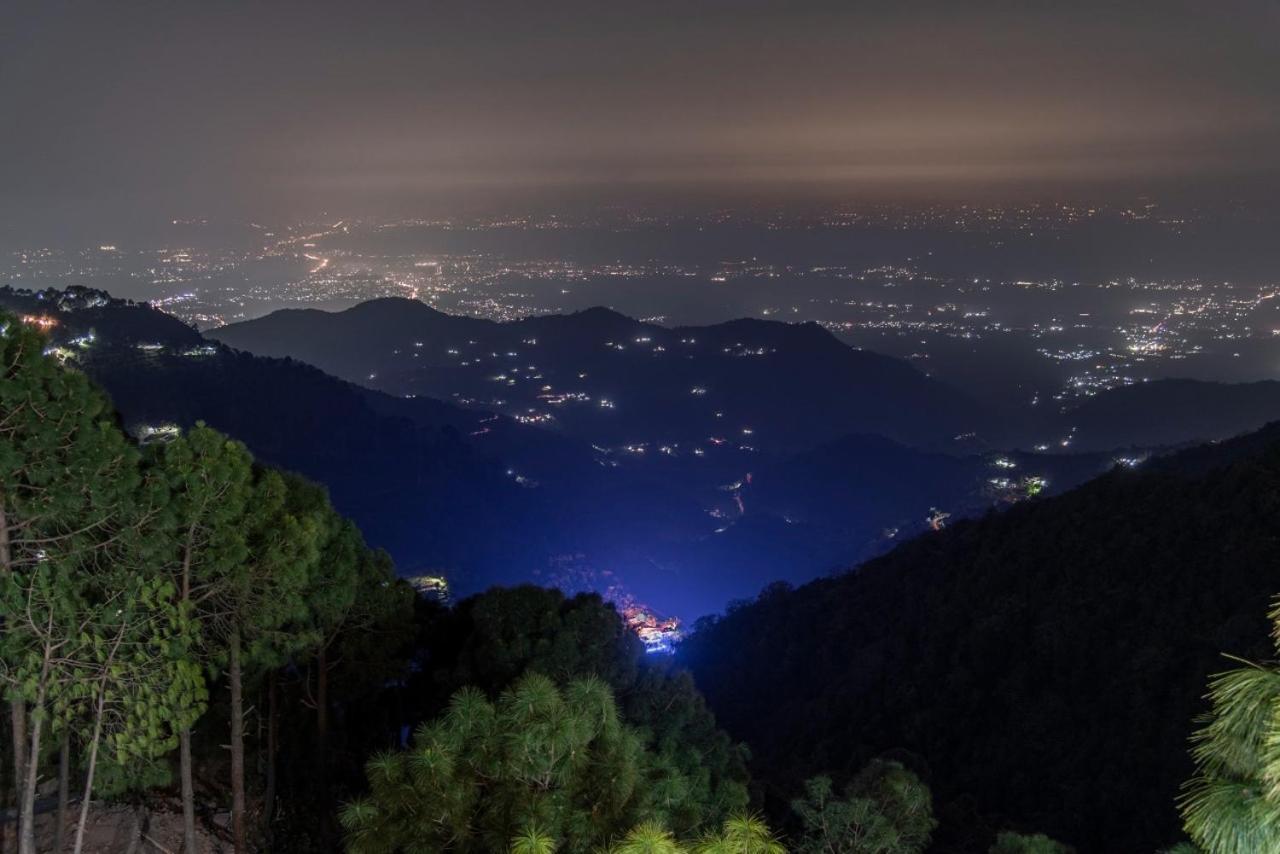 Urban Wave 2Bed Rooms By The North Edge Kasauli Eksteriør bilde