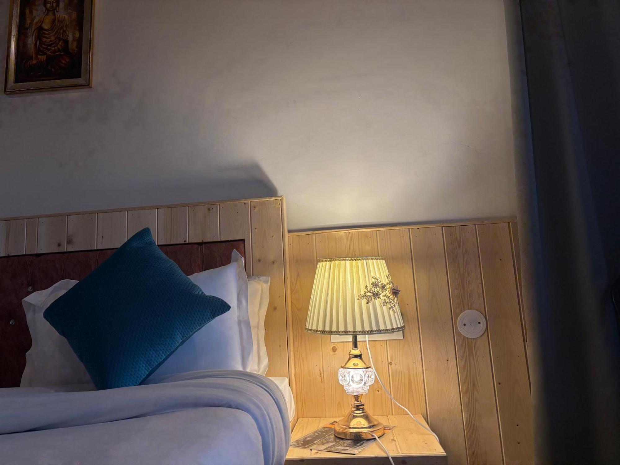 Urban Wave 2Bed Rooms By The North Edge Kasauli Eksteriør bilde